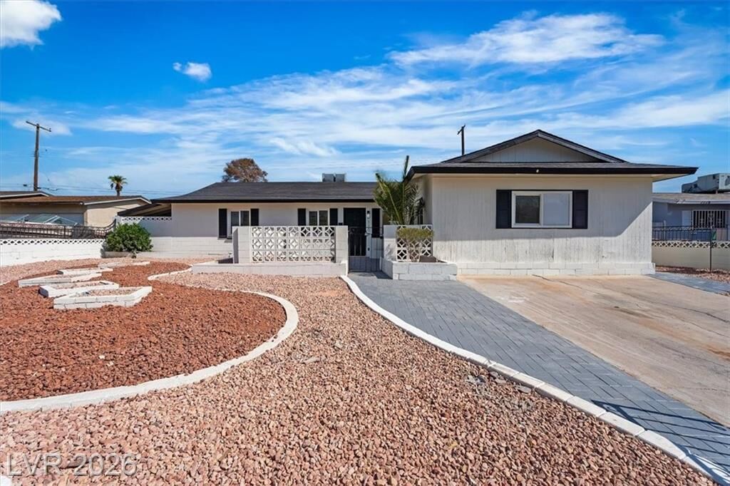 Property Photo:  1108 Princess Katy Avenue  NV 89119 
