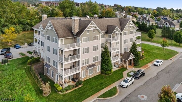 169 Tarrington Rd 103  Hardyston Twp. NJ 07419 photo