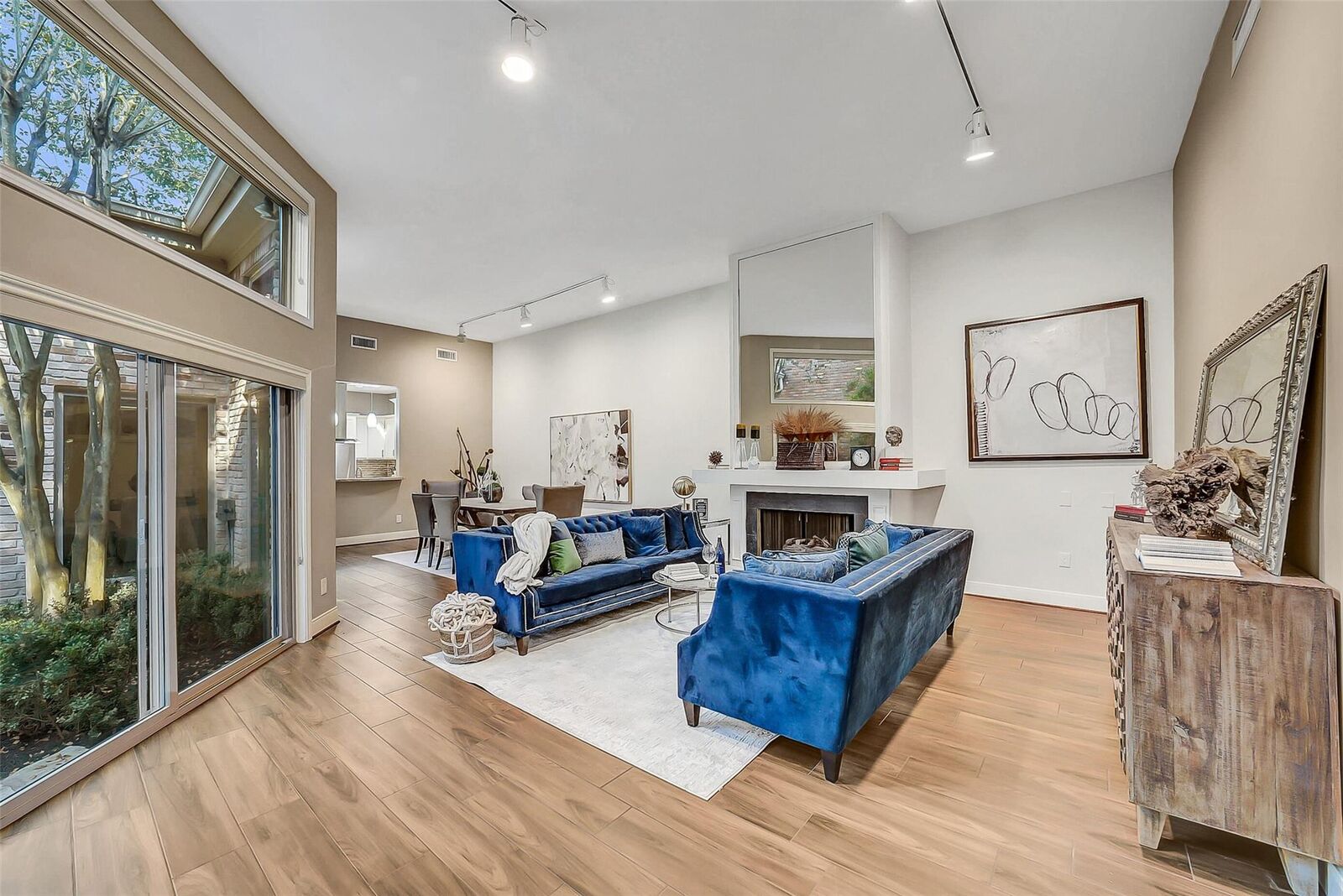 Property Photo:  9476 Briar Forest Drive  TX 77063 