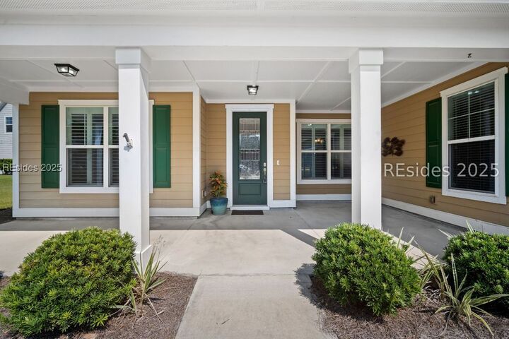 Property Photo: 18 Yonges Island Drive SC 29910