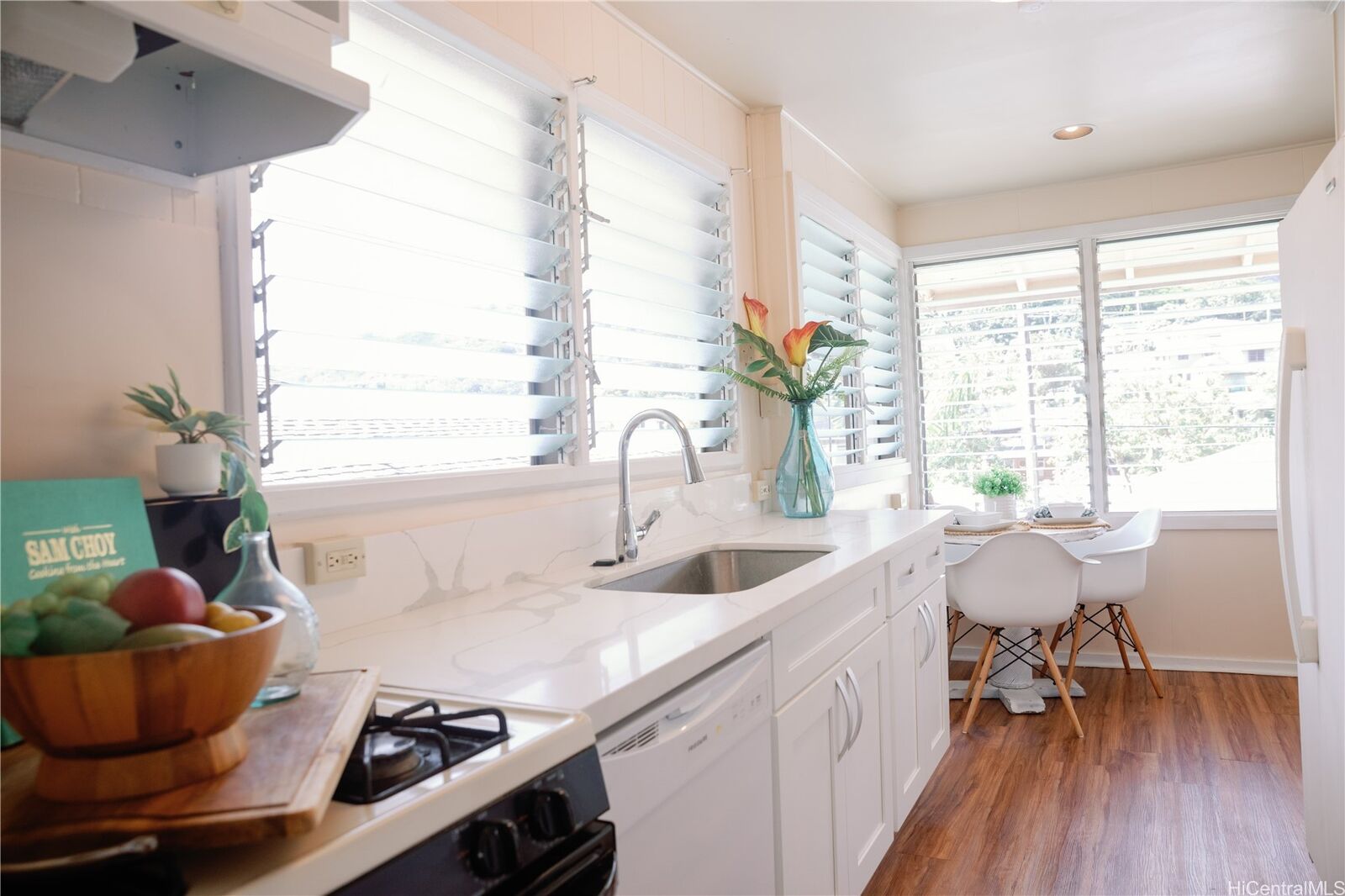 Property Photo:  2813 Dow Street  HI 96817 