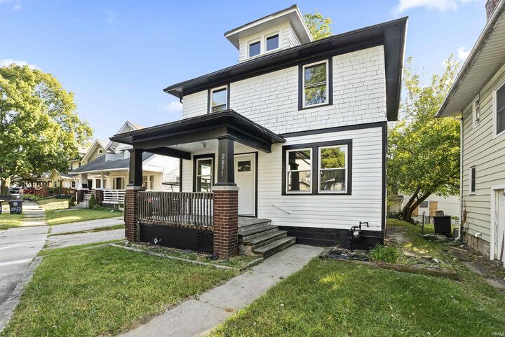 Property Photo:  2051 Thompson Avenue  IN 46802-3745 