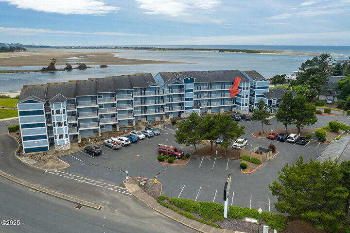 Property Photo:  5201 SW Hwy 101 #212  OR 97367 