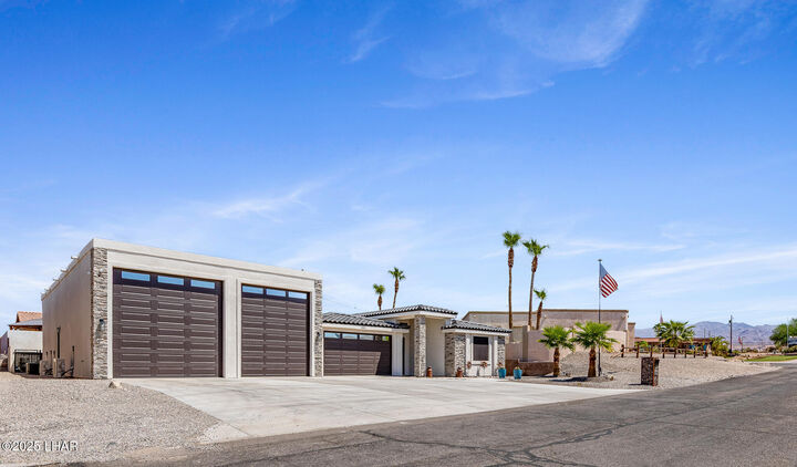 Property Photo: 1851 Dion Dr AZ 86404