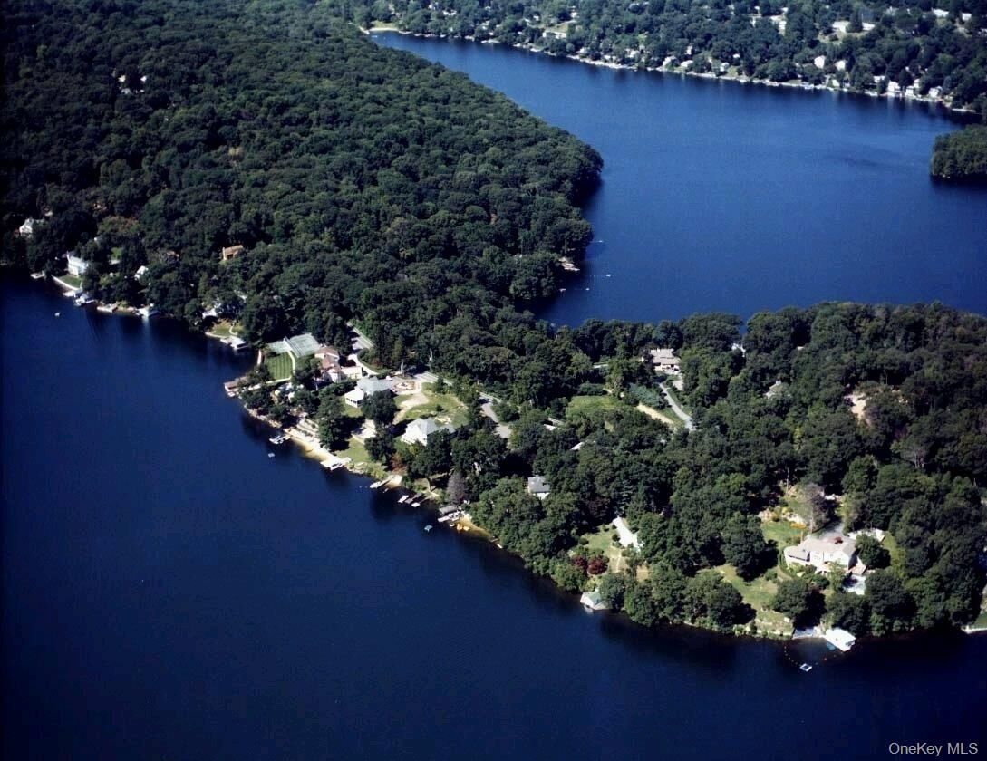 Property Photo:  300 West Lake Blvd  NY 10541 