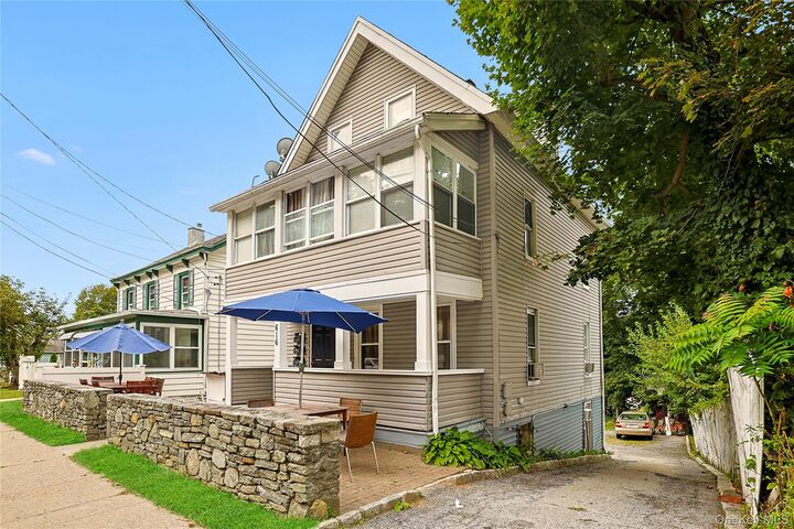 Property Photo:  616 N Division Street  NY 10566 