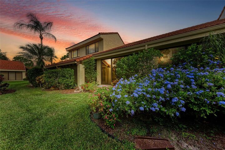 Property Photo: 5362 Huntingwood Court 16 FL 34235
