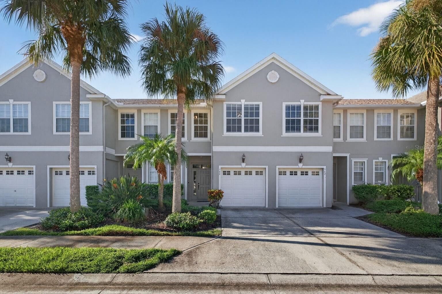 Property Photo:  566 Vallance Way NE  FL 33716 