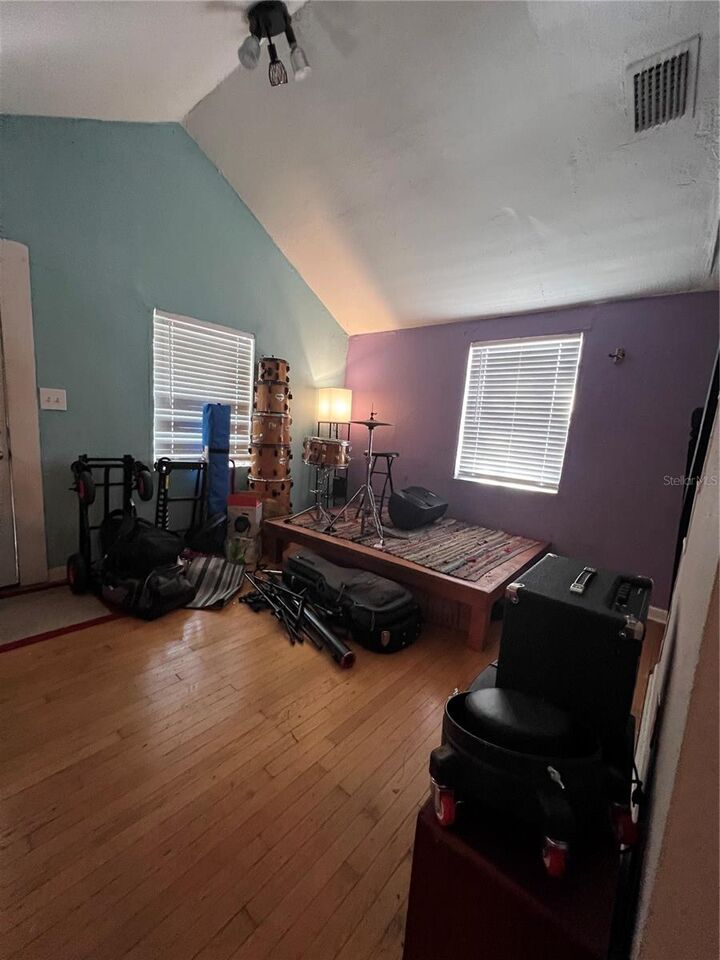Property Photo: 8106 N Brooks Street FL 33604