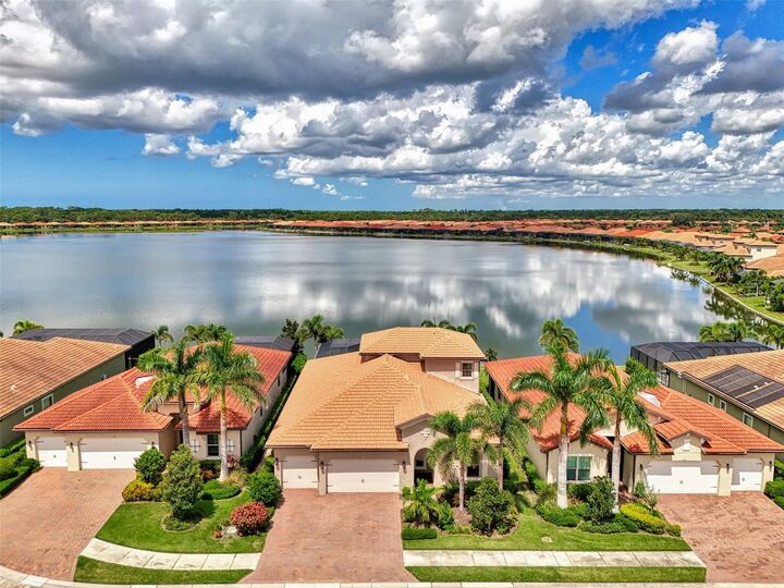 Property Photo: 259 Toscavilla Boulevard FL 34275