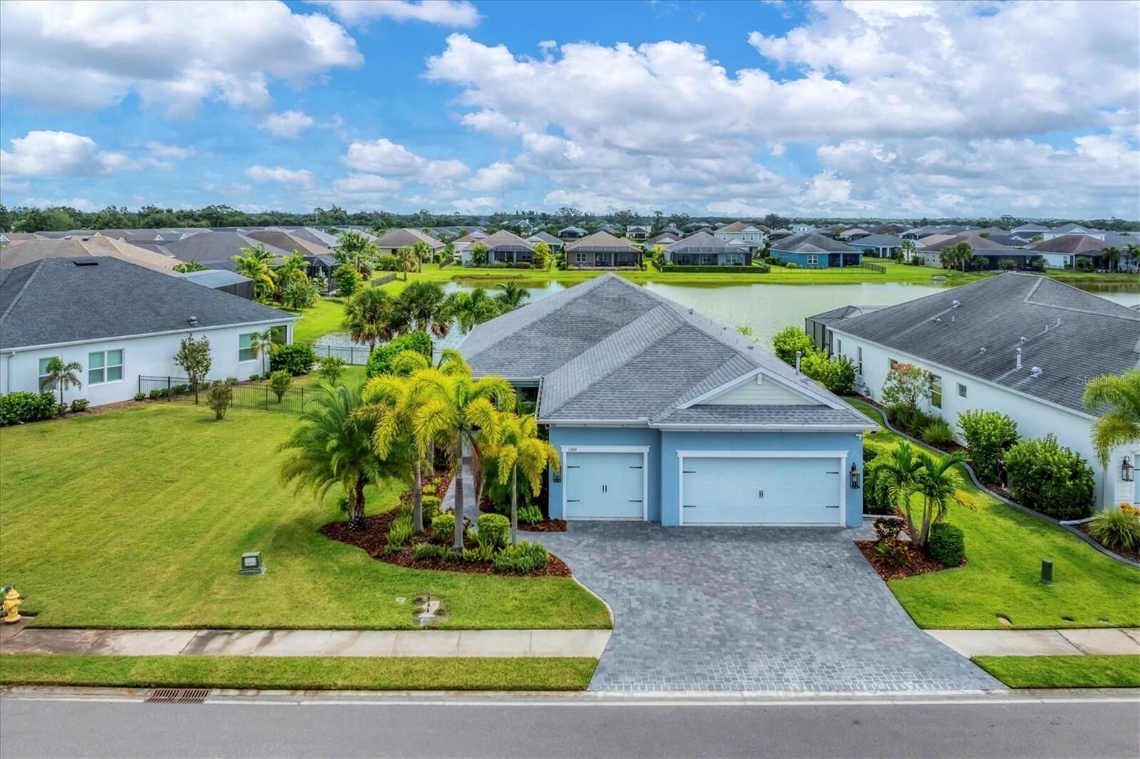 Property Photo: 13619 Old Creek Court FL 34219