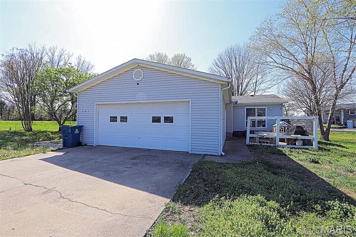 301 Kimberly Drive  Scott City MO 63780 photo