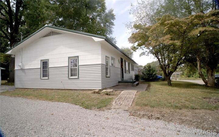 Property Photo:  455 Mason Street  MO 63701