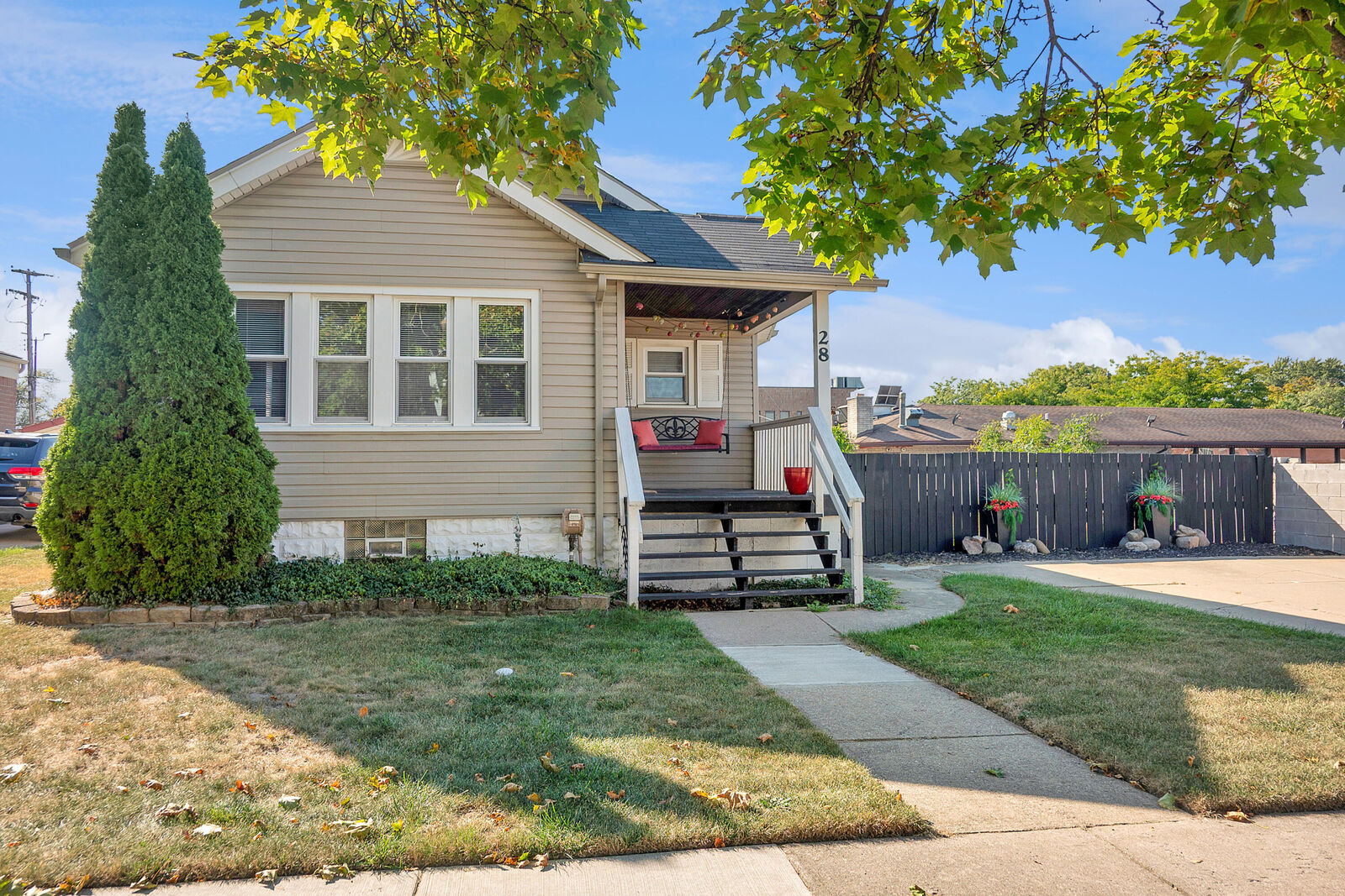 Property Photo:  28 Nahma Avenue  MI 48017 