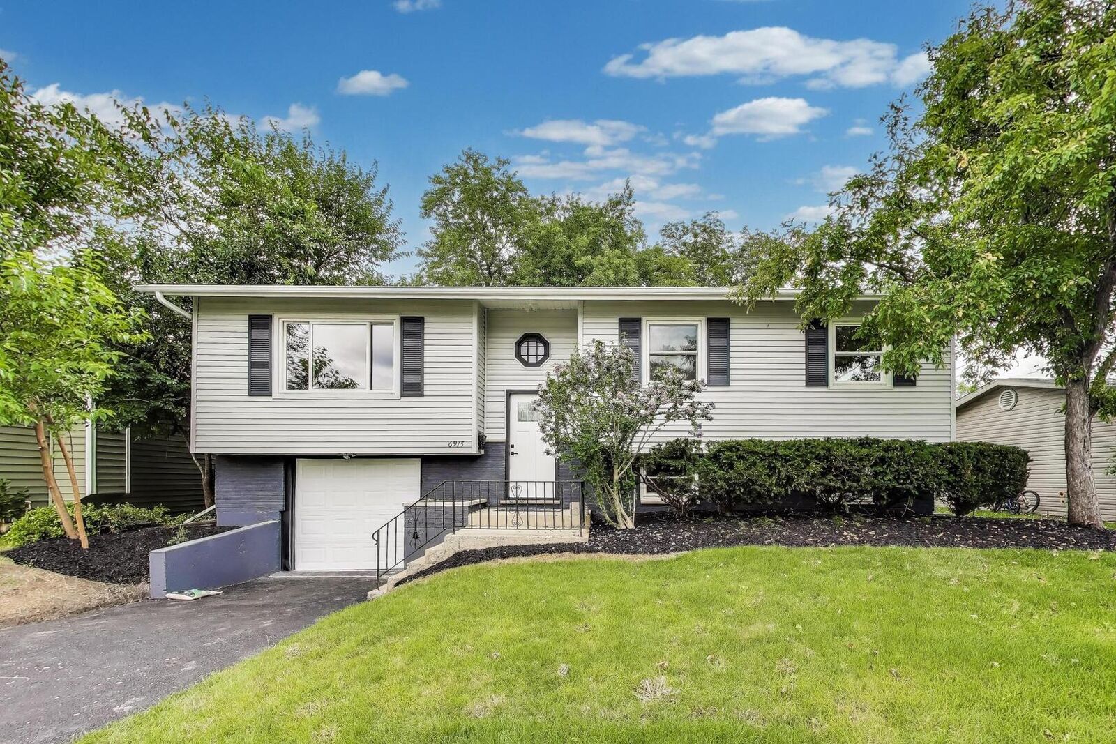 Property Photo: 6915 Hawthorne Lane IL 60133