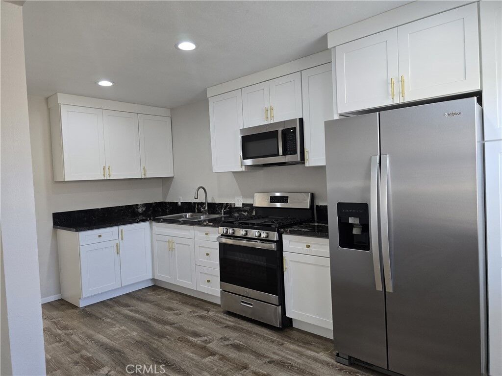 Property Photo:  536 N Batavia  CA 92868 