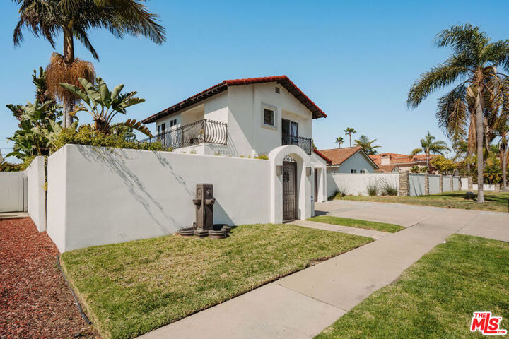 2039 Irvine Avenue  Costa Mesa CA 92627 photo
