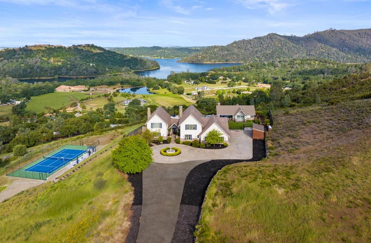 Property Photo:  2001 Salmon Valley Lane  CA 95762 