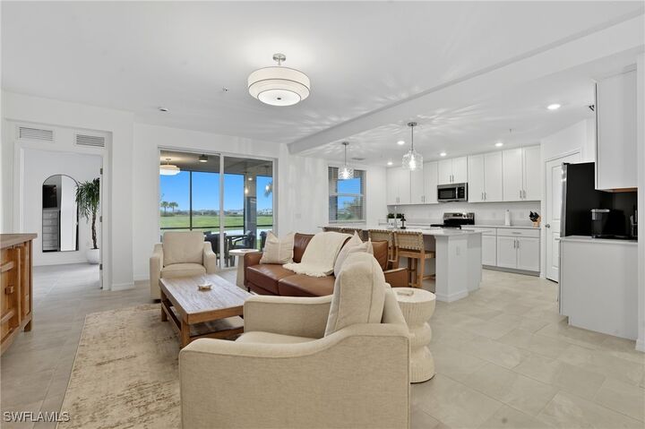 Property Photo:  5667 Melbourne Ct 7812  FL 34142 