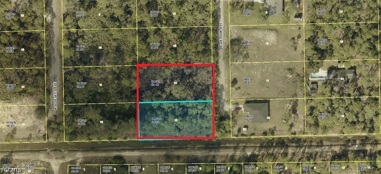 Property Photo:  2201 And 2203 McArthur Avenue  FL 33920 