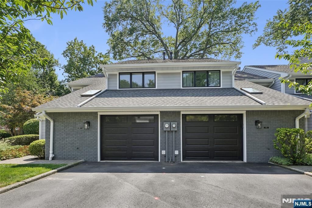 Property Photo:  461 Tenafly Road  NJ 07631 