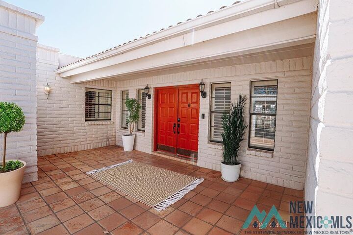 Property Photo:  1809 Mountain Shadow Drive  NM 88220