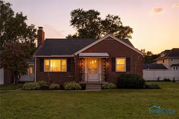 Property Photo: 2137 Tremainsville Road OH 43613