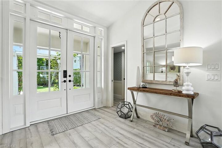 Property Photo:  205 Spring Line Dr  FL 34102 