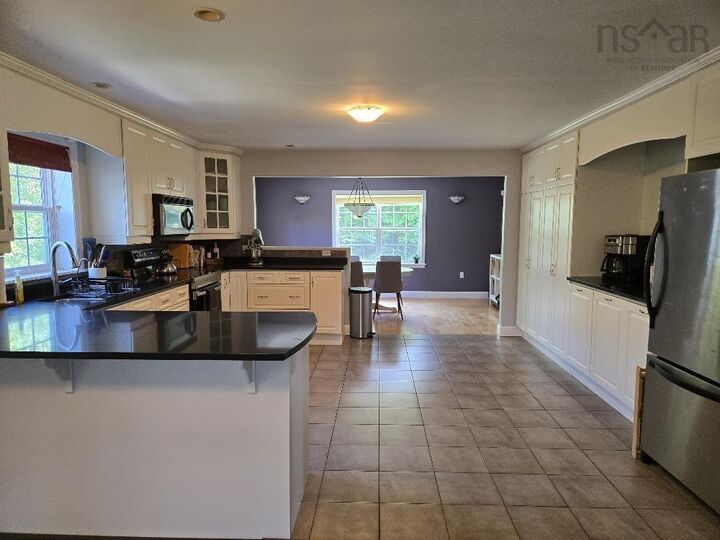 Property Photo:  123 Glenabbey Drive  NS B6L 3L1 