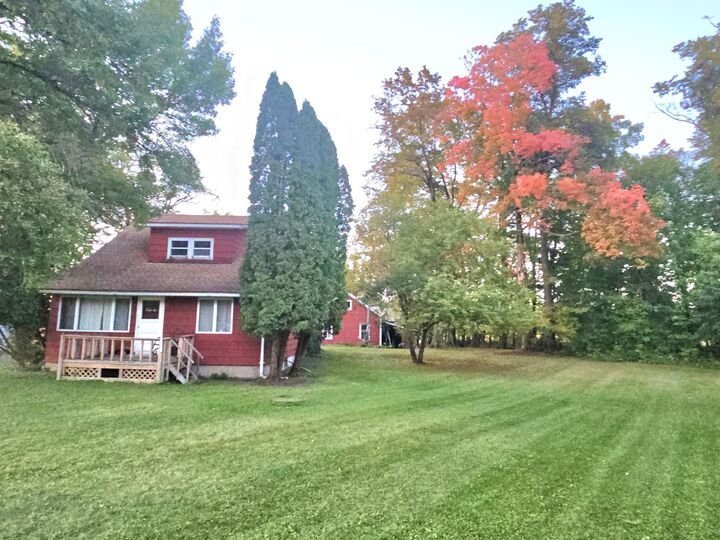 Property Photo:  920 E Evergreen Street  MN 56342 