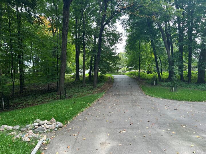 Property Photo: 1426 Holdridge Circle MN 55391
