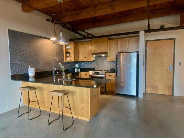 127 5th Street NE 205  Minneapolis MN 55413 photo