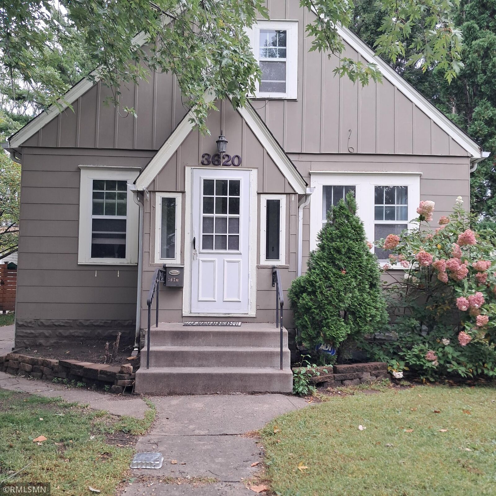 Property Photo:  3620 Boardman Street  MN 55417 