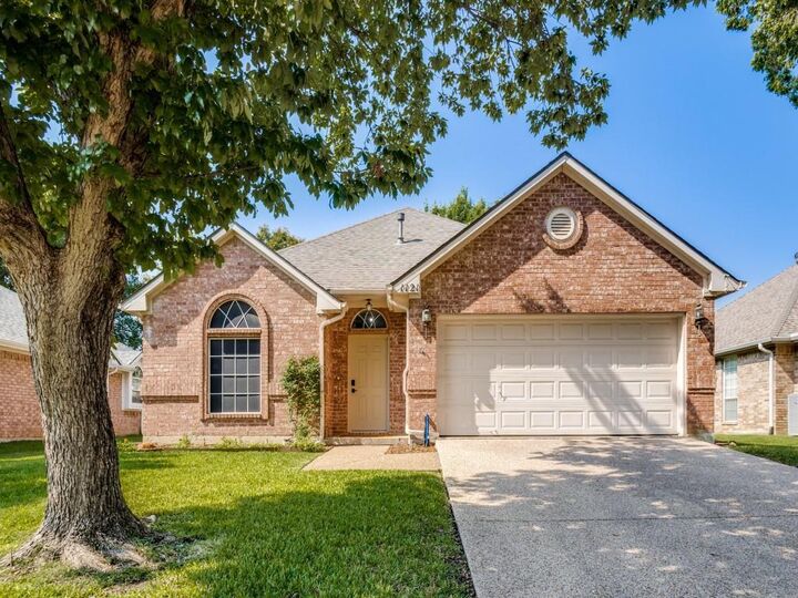 Property Photo: 1121 Prospect Drive TX 75028