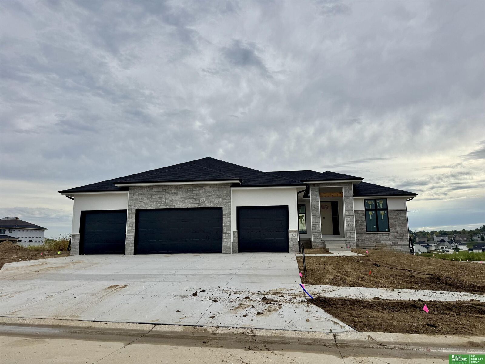 Property Photo:  10813 S 220th Street  NE 68028 