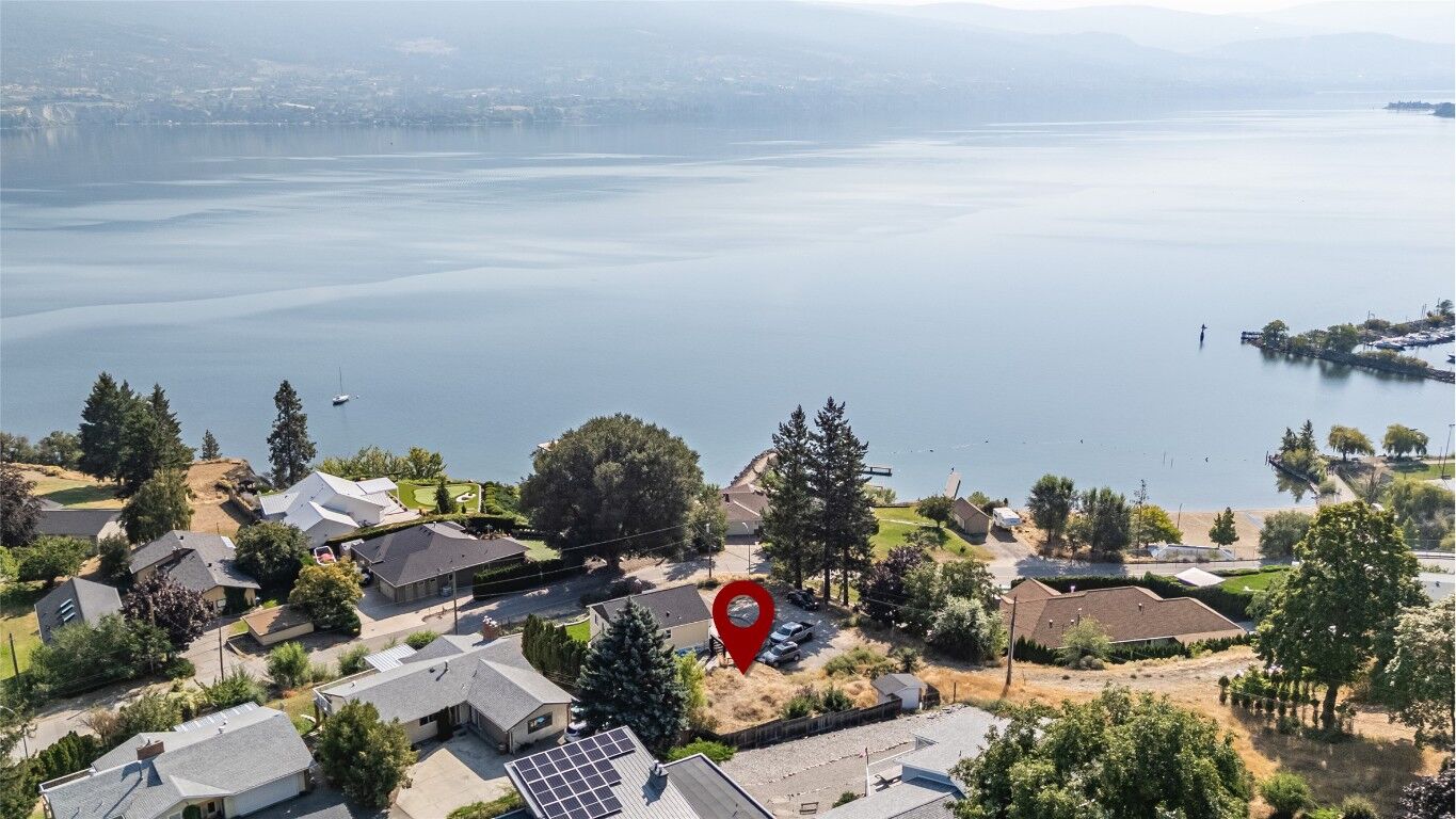 Photo de la propriété:  5493 Solly Road  BC V0H 1Z2 