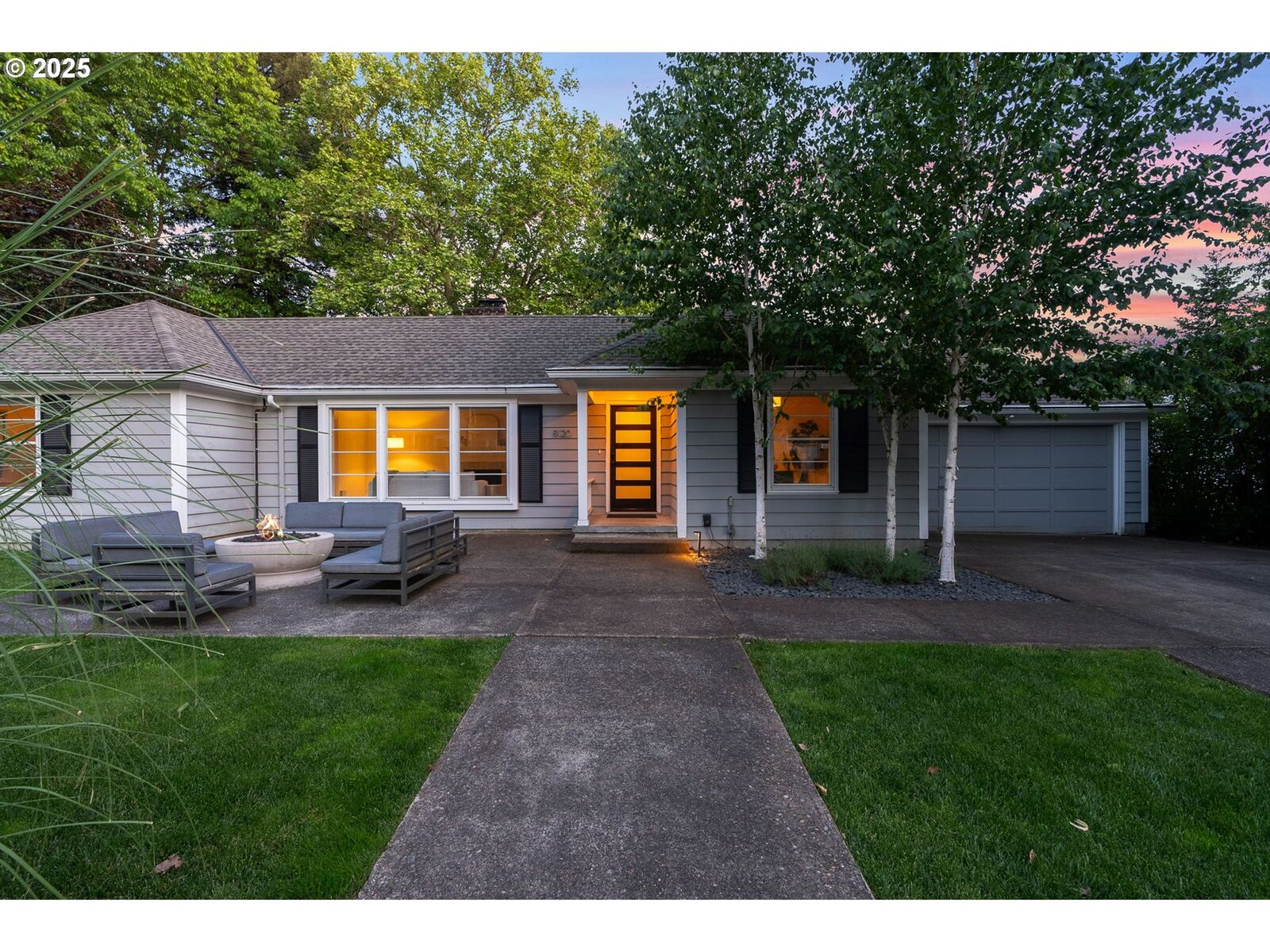 Property Photo:  8120 SW Maple Dr  OR 97225 