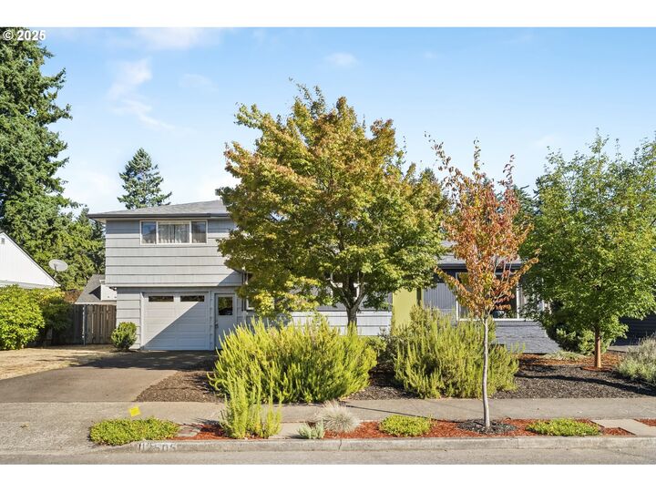 12505 SE Mill Ct  Portland OR 97233 photo