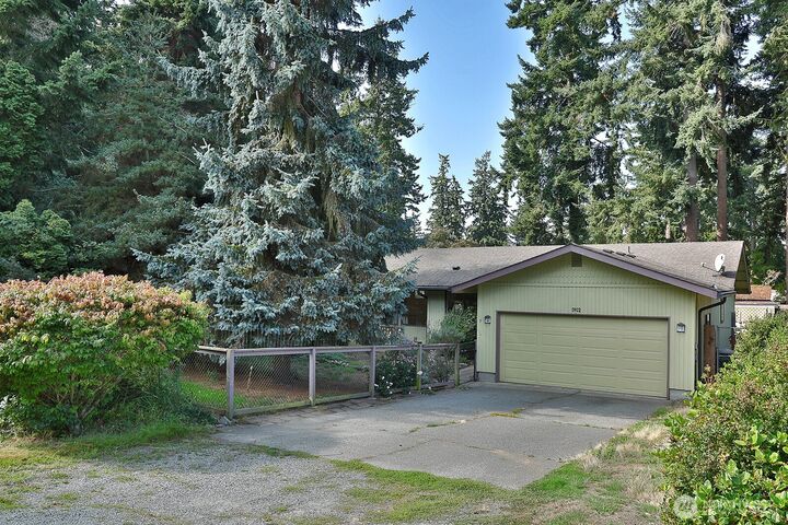 5922  Mountain View Lane  Freeland WA 98249 photo