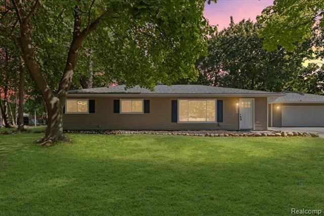 5698 Everest Drive  Independence Twp MI 48346 photo