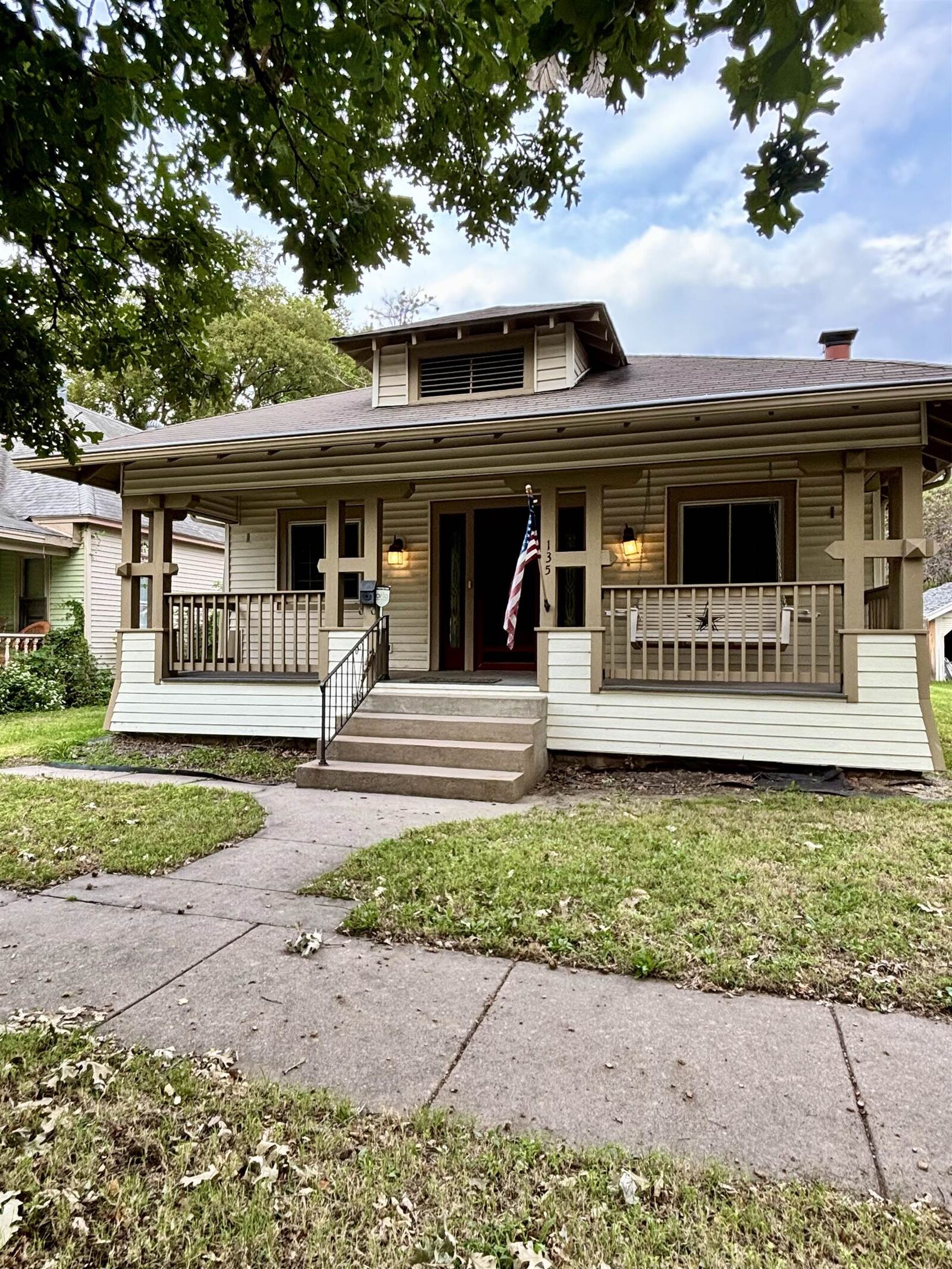 Property Photo: 135 N Charles St KS 67203