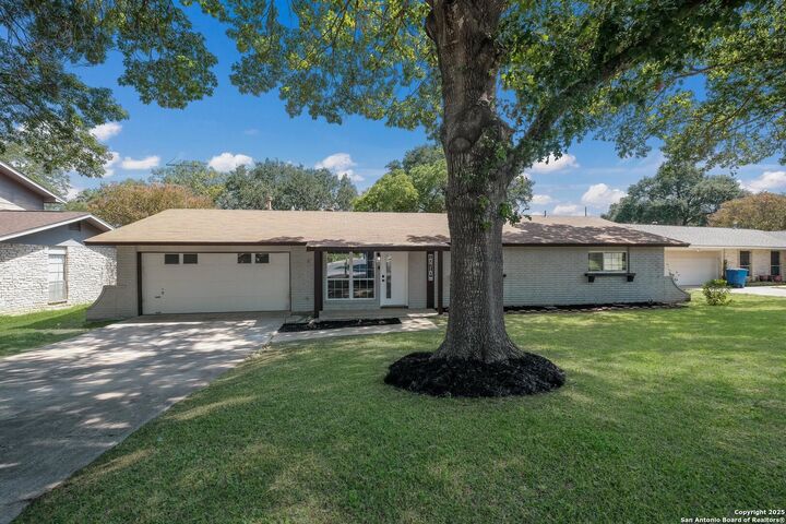 Property Photo:  10710 Tioga Dr  TX 78230 