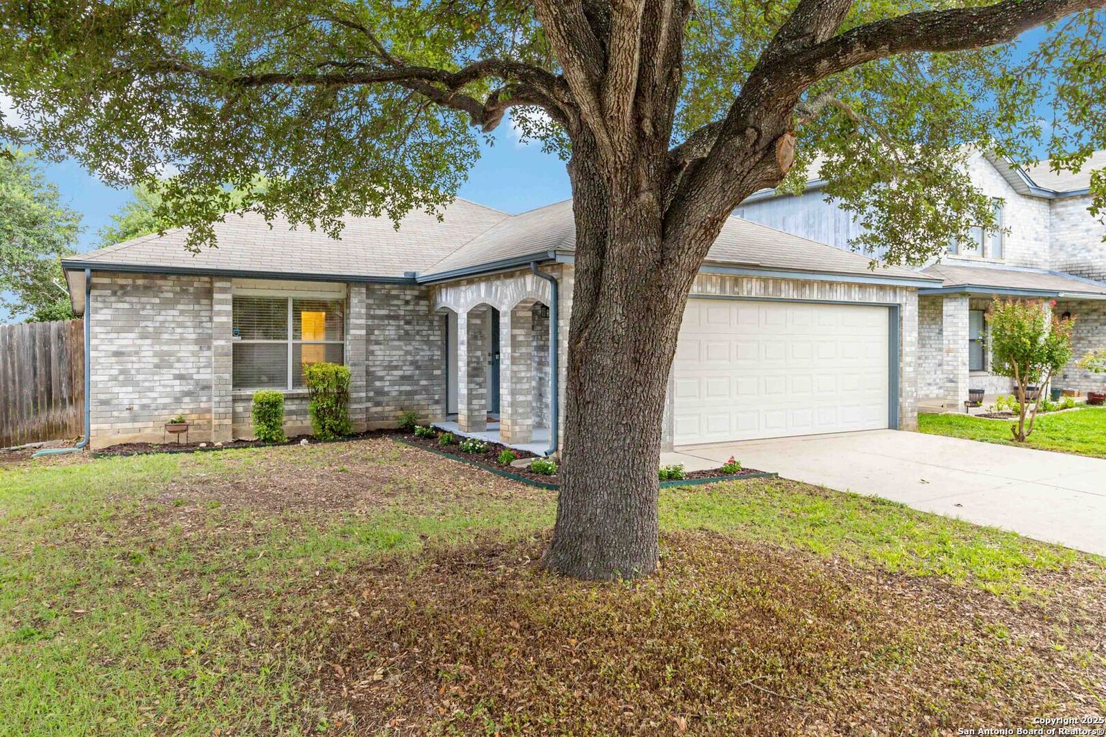 Property Photo:  13115 Regency Bend  TX 78249 