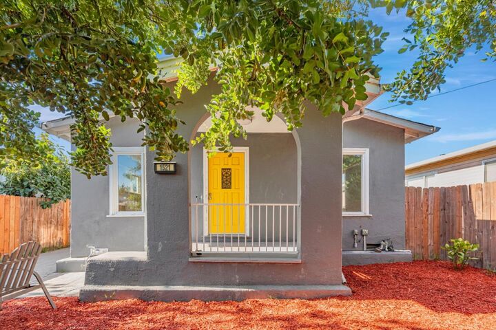 Property Photo: 1521 80th Avenue CA 94621