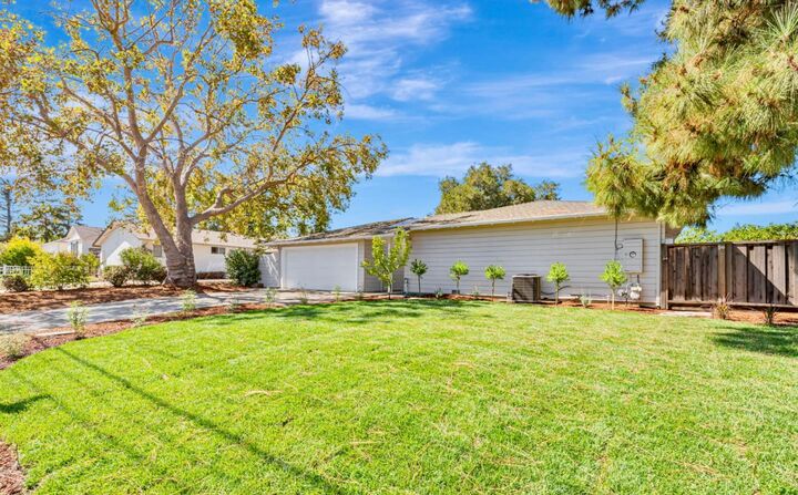376 Alicia Way  Los Altos CA 94022 photo