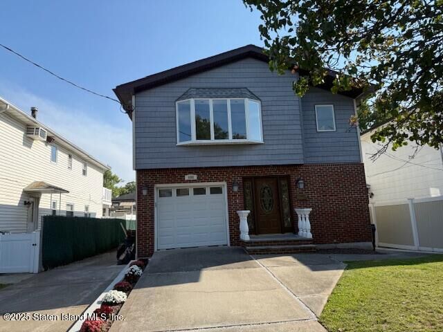 Property Photo: 688 Leverett Avenue NY 10312