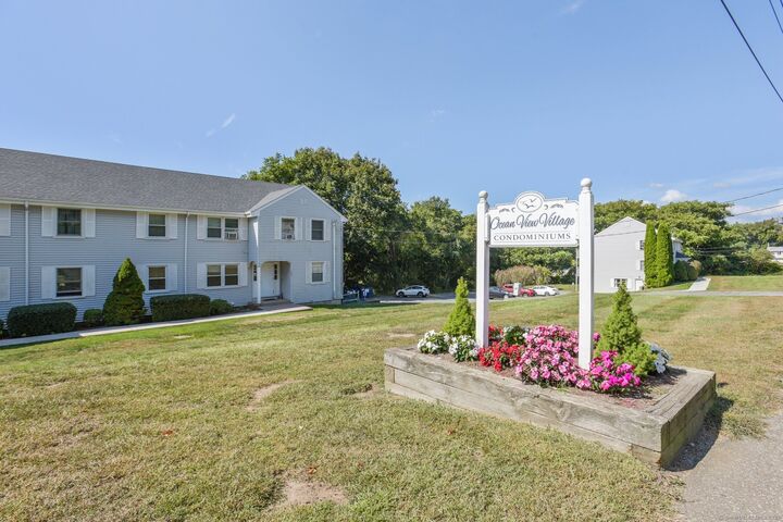 1469 Boston Post Road Apt 19  Westbrook CT 06498 photo