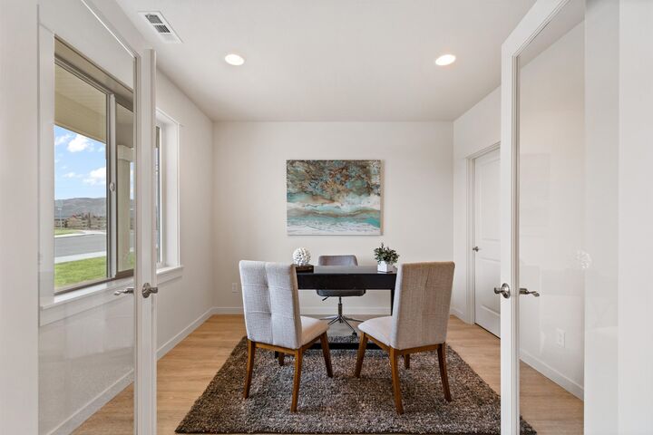 Property Photo:  6898 E Faywood Ln 8/3 Timberline  WA 99217 