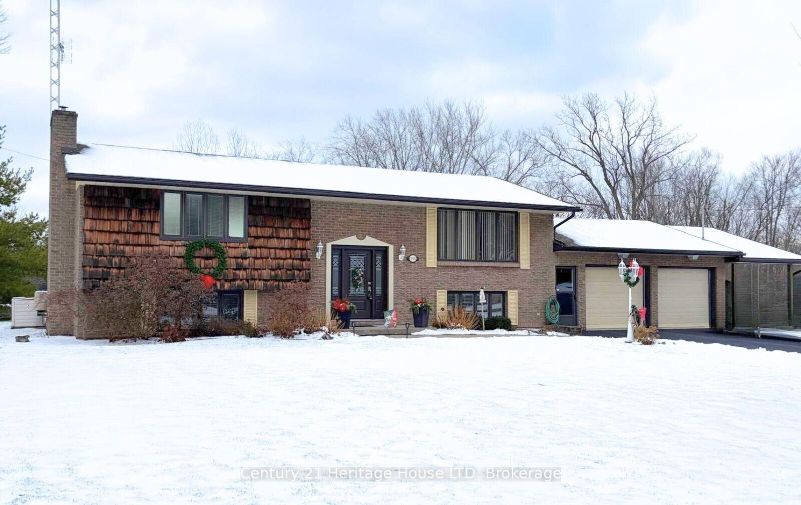 Property Photo:  544 Rosehill Road  ON L2A 5M4 