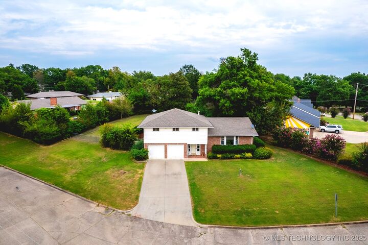 Property Photo:  4140 S Robb Avenue  OK 74401 